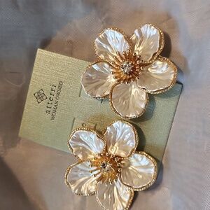 Atterri Flower Earrings Gem Detailed Brand New Te
